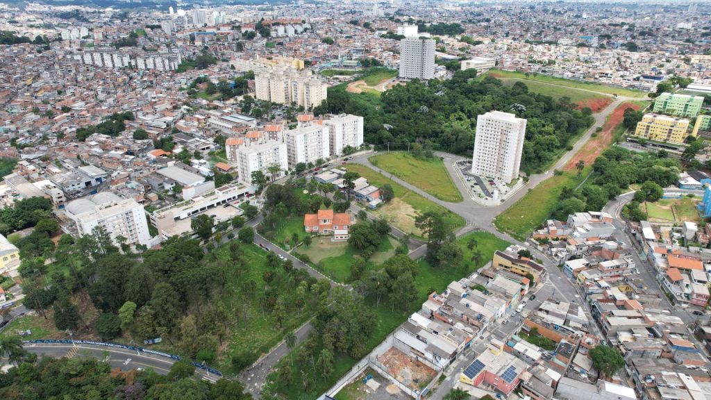 Vista aérea do Parque das Flores